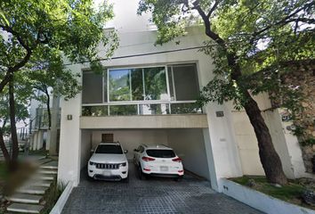 Casa en  Tenochtitlan, Colinas De San Angel, San Pedro Garza García, Nuevo León, México