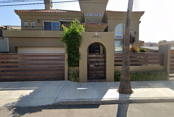 Casa en  Farallón, Anexa Divina Providencia, Tijuana, Baja California, México