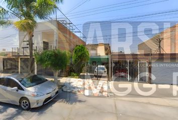 Casa en  Federico Medrano, Insurgentes, Guadalajara, Jalisco, México