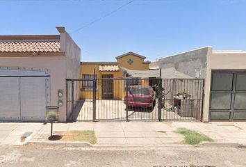 Casa en  C. De Los Escudos 3728, 85136 Cdad. Obregón, Son., México