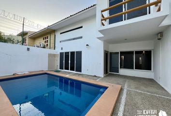 Casa en  Vialidad 3, Arrecife, Crucecita, Oaxaca, México