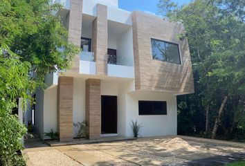 Casa en  Condominios El Encuentro Playa Del Carmen, Playa Del Carmen, Quintana Roo, México