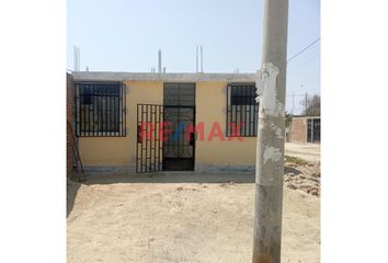 Terreno en  Calle Los Cedros 5, Castilla, Piura, Per