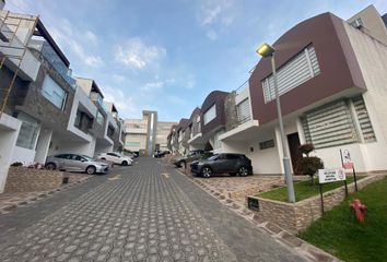 Casa en  Santa Lucia Alta, Kennedy, Quito