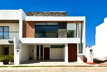 Casa en  Privada San Ángel 4, Calle Paseo De Los Horizontes, San Luis Potosí, México