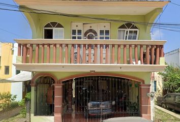 Casa en  Villa Alegre, Villas De San Clemente, Álamo, Veracruz, México