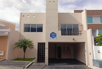 Casa en fraccionamiento en  Lomas De Las Américas, Morelia, Michoacán