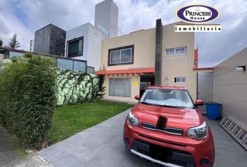 Casa en  Calle Amate, Residencial Los Bosques, San Luis Mextepec, Zinacantepec, México, 51355, Mex