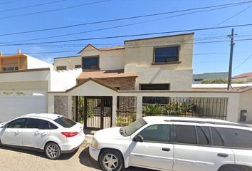 Casa en  Lago Arai, Valle Dorado, 22890 Ensenada, Baja California, México