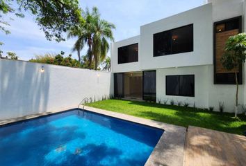 Casa en fraccionamiento en  Lomas De La Selva, Cuernavaca, Morelos