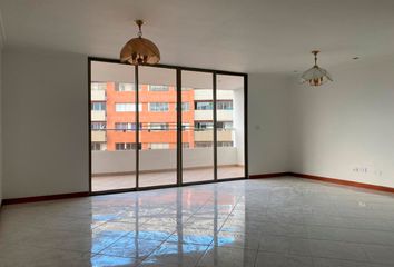 Apartamento en  Poblado, Medellín