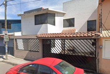 Casa en  Avenida Independencia 710, Mz 003, Barrio De Santa Clara, Toluca De Lerdo, Estado De México, México