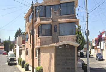 Casa en  Dora 106, Unidad Victoria, Toluca De Lerdo, Estado De México, México