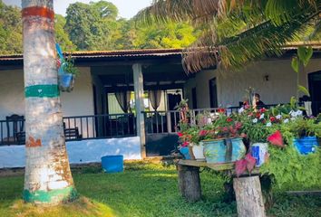 Villa-Quinta en  El Carmen De Chucurí, Santander