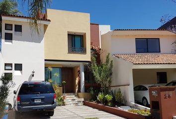 Casa en condominio en  Enrique Limón Díaz 210, Tlajomulco De Zúñiga, Jalisco, México