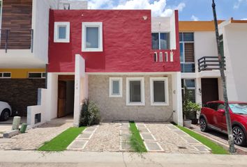 Casa en fraccionamiento en  Boulevard De Los Pinares, Senderos De Monte Verde, Tlajomulco De Zúñiga, Jalisco, 45646, Mex