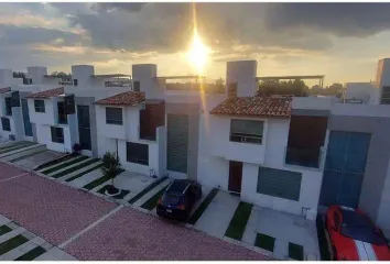 Casa en  Cacalomacán, Méx., México