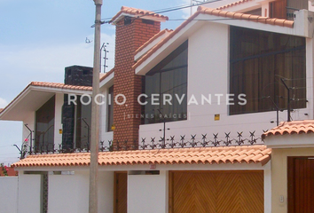 Casa en  Los Portales, Urbanización Los Portales, Cayma, Perú