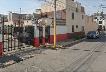 Casa en condominio en  Fermín Rivera, Paseos Santín, San Nicolás Tolentino, Estado De México, México