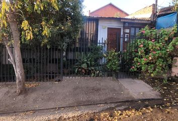 Casa en  Casa De Piedra 9600, Peñalolén, Chile