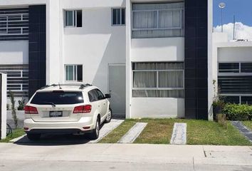 Casa en  Residencial Villalba, Sendero Del Alba Pte., Villalba, Corregidora, Querétaro, México