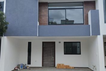 Casa en  Circuito 14b 19, Zona Cementos Atoyac, 72023 Heroica Puebla De Zaragoza, Puebla, México