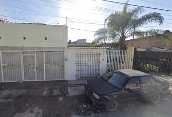 Casa en  Calle Prol. San Antonio 583, La Guadalupana, San Pedro Tlaquepaque, Jalisco, México