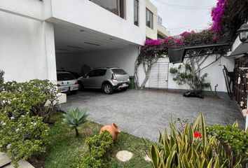 Casa en  Calle Los Manzanos 590, San Isidro, Perú