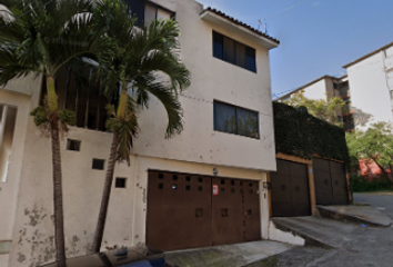 Casa en  Tulipán Brasileño, Tulipanes, Cuernavaca, Morelos, México