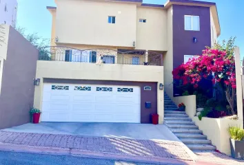 Casa en fraccionamiento en  Cumbres De Juárez, Tijuana, Baja California, México