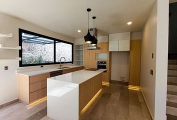 Casa en fraccionamiento en  Tierrapurazibatá, Avenida Biznaga, Zibatá, Querétaro, México