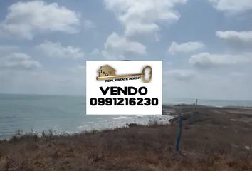 Terreno Comercial en  Playas, Ecuador