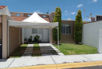 Casa en fraccionamiento en  Fracc. Los Morales, Camino Del Pavo, Centro, Cadena, Estado De Hidalgo, México