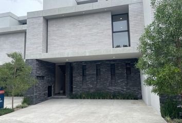 Casa en  Altos Juriquilla, Av. De Las Torres, Juriquilla, Querétaro, México