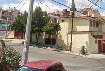 Casa en  Cerrada De Mar De Filipinas, Lomas Lindas, Ciudad López Mateos, Estado De México, México