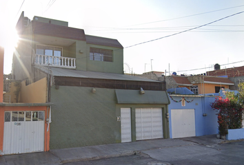 Casa en  Av Dos Arbolitos 147, Mz 011, Benito Juárez, 57000 Ciudad Nezahualcóyotl, Estado De México, México