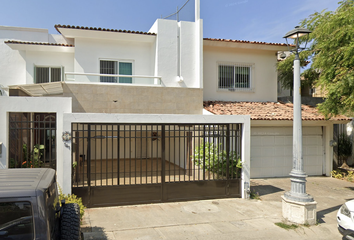 Casa en  Rio Cutzmala 141, Fluvial Vallarta, 48312 Puerto Vallarta, Jalisco, México