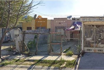 Casa en  Pino Piñolero, Colinas De San Juan(colinas De La Morena), Ciudad Benito Juárez, Nuevo León, México