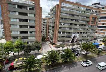 Departamento en  Avenida Eloy Alfaro, Quito, Ecuador