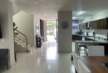 Casa en condominio en  Santillana Parque Residencial, Avenida Paseo De La Luna, Zona Real, Zapopan, Jalisco, México