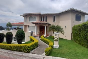 Casa en  Urbanizacion Prados De Tanda, Quito, Ecuador