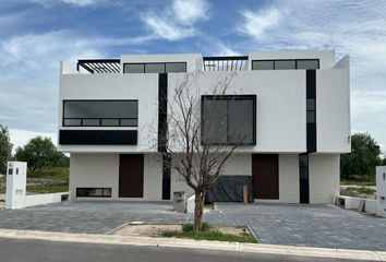 Casa en fraccionamiento en  Cañadas Del Lago, Corregidora, Querétaro