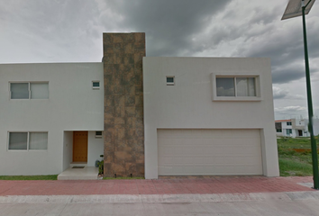 Casa en  Calle Monte Vettore 129, Residencial Trento, Irapuato, Guanajuato, México