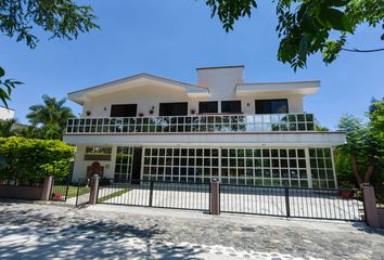 Casa en  Fraccionamiento Viveros De Cocoyoc, Yautepec De Zaragoza