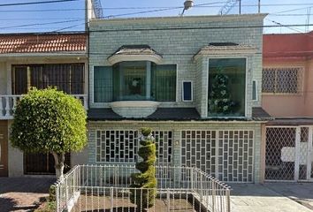 Casa en  Av. Circunvalación Ote. 1, Mz 021, Jardines De Santa Clara, Ecatepec De Morelos, Estado De México, México