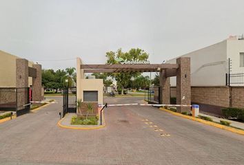 Casa en fraccionamiento en  Circuito Paseo Del Sol, Residencial Senderos, Torreón, Coahuila De Zaragoza, México