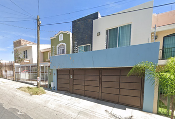 Casa en  Parque Rinconada De Los Novelistas, Coto Naciones Unidas, Zapopan, Jalisco, México