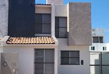 Casa en fraccionamiento en  Av Mirador De Querétaro, Fraccionamiento El Mirador, El Mirador, Querétaro, México