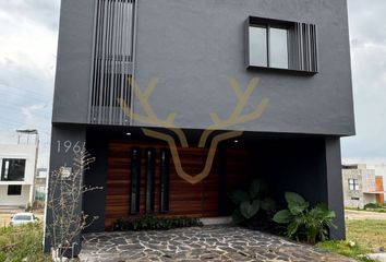 Casa en  Av. F 5250, Capital Norte, 45134 Zapopan, Jal., México