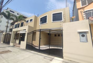 Casa en  Ciudadela Garzota, Guayaquil, Ecuador